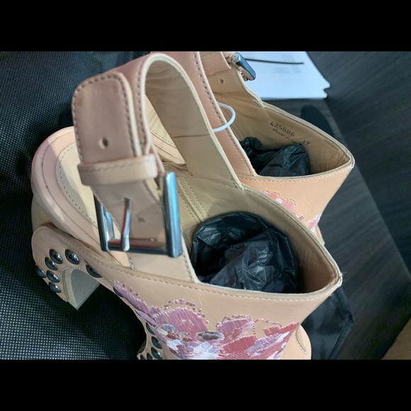 Alexander McQueen Embroidered Platform Clog - Picture 8 of 8